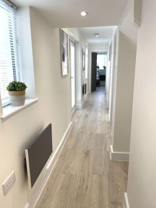 Luxury Porthcawl Large Spacious 2 Bedroom Apt, Garden, Prime Location Экстерьер фото